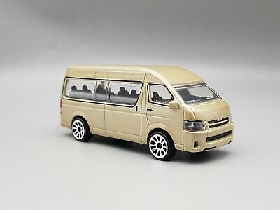 Petites voitures assorties - Majorette - 1:64 - Toyota HiAce Mini bus doré