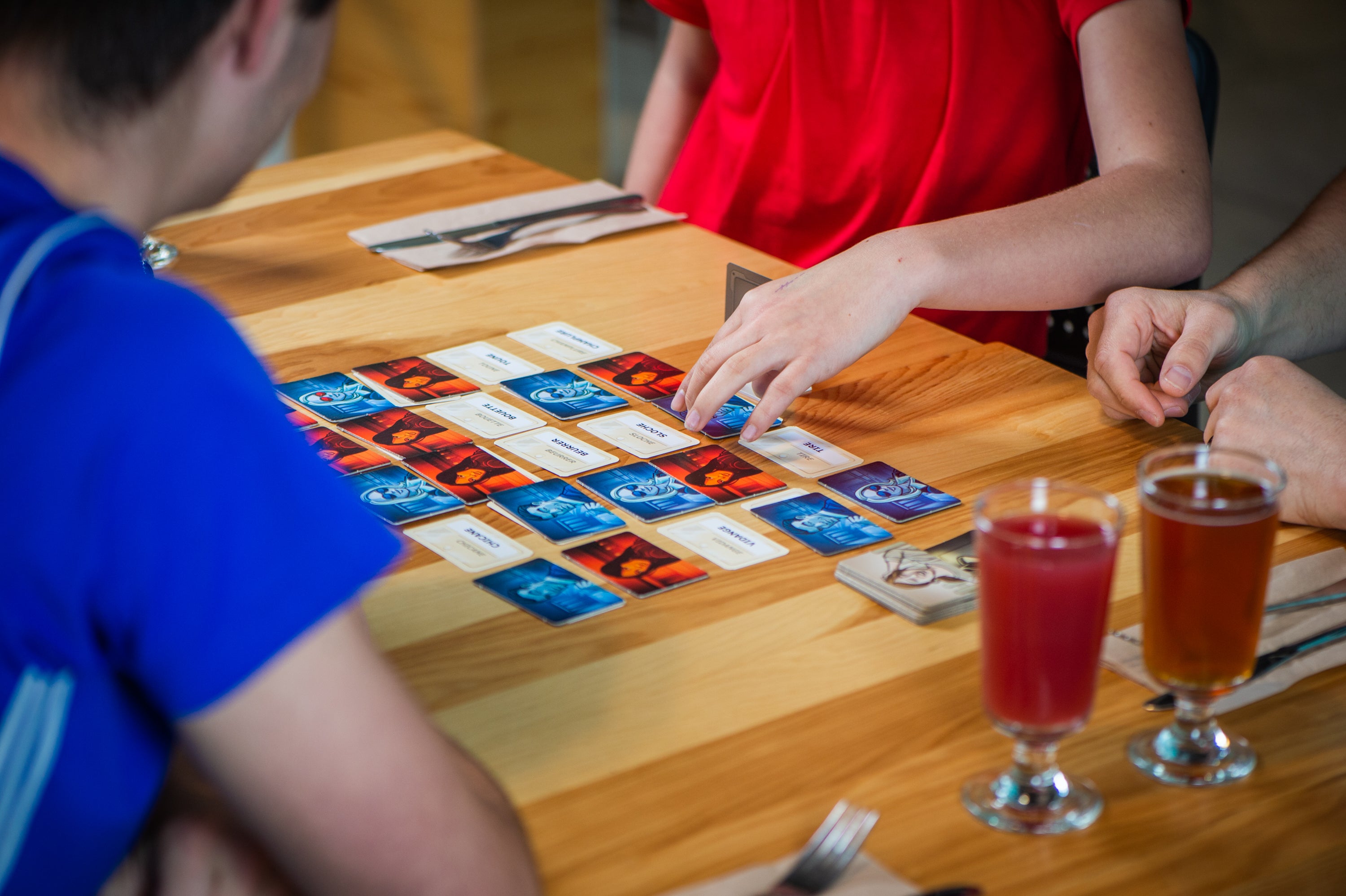 Codenames Quebec (fr) – Jouer c'est grandir