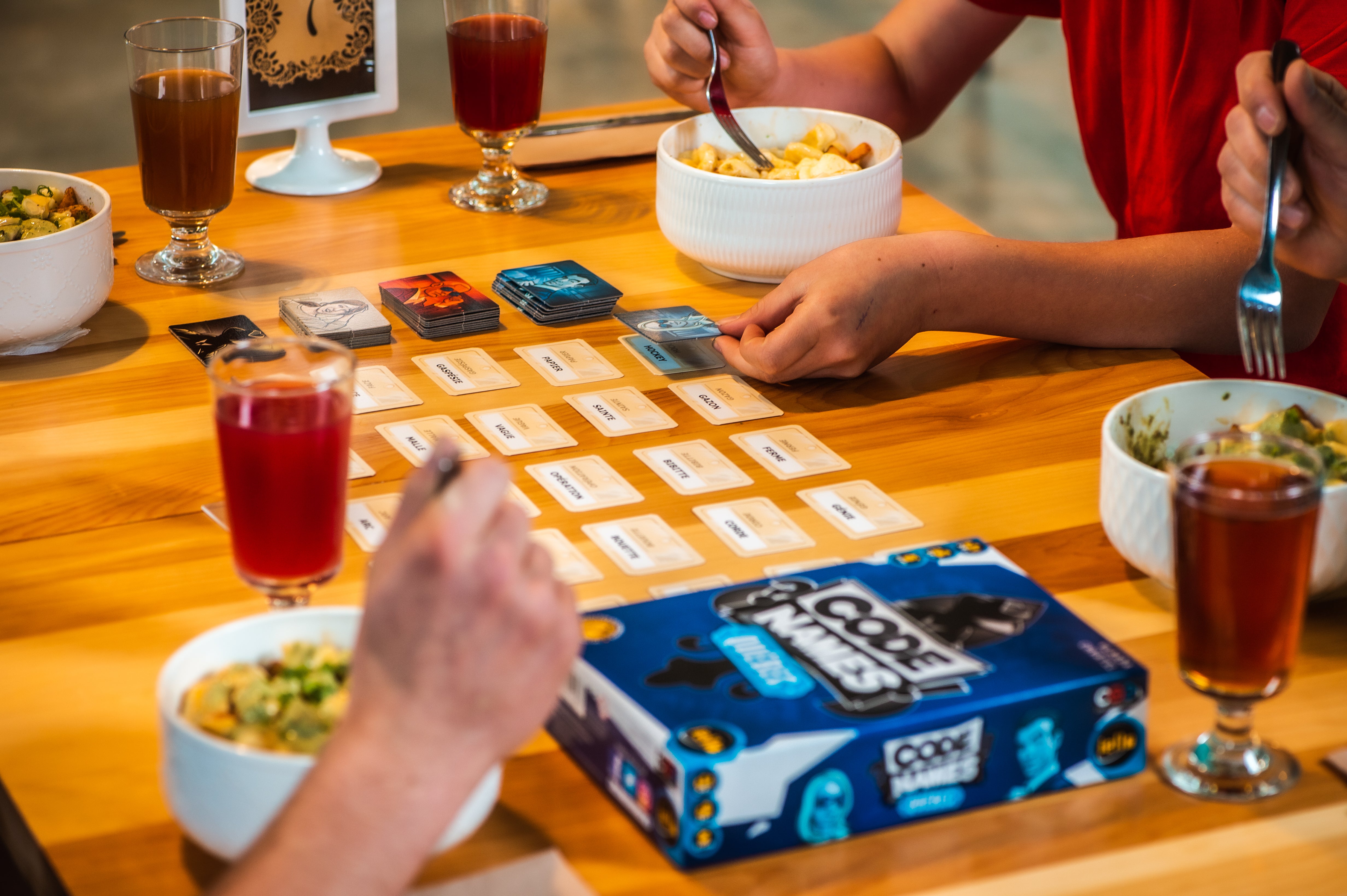 Codenames Quebec (fr) – Jouer c'est grandir
