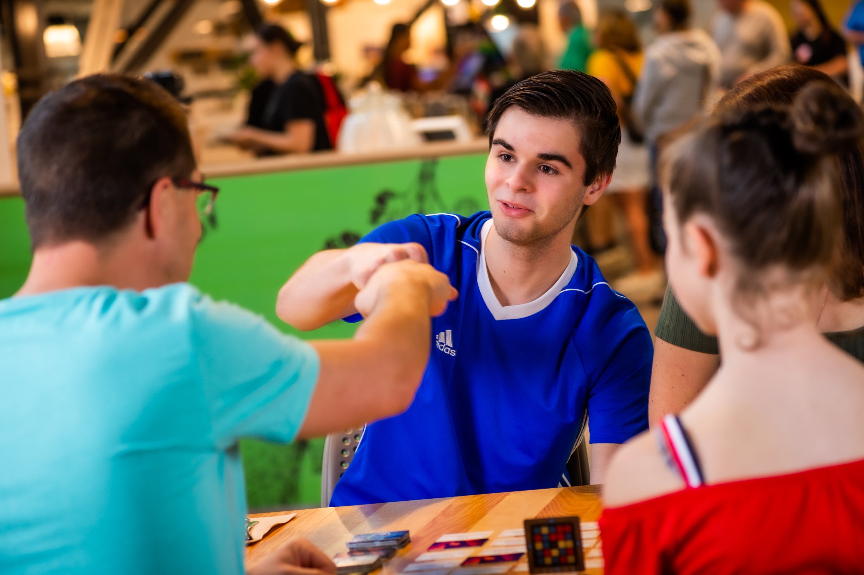 Codenames Québec (fr) – Jouer c'est grandir